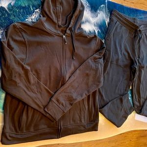 X2 Piece Set Mens Degree 32  Heat Joggers (L) & Sweat Shirt (XL) Black